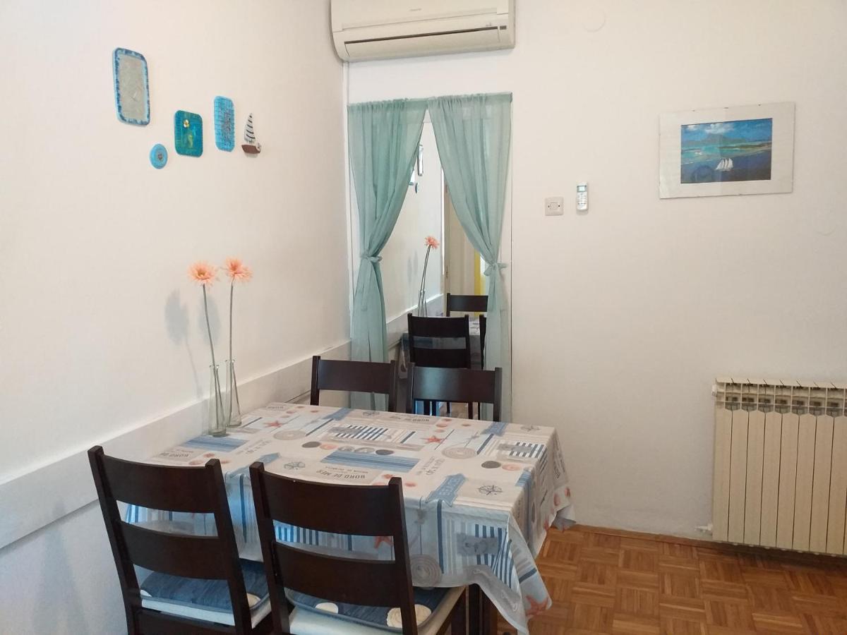 Levak Apartments - Apt. 2 Pjescana Uvala Eksteriør bilde