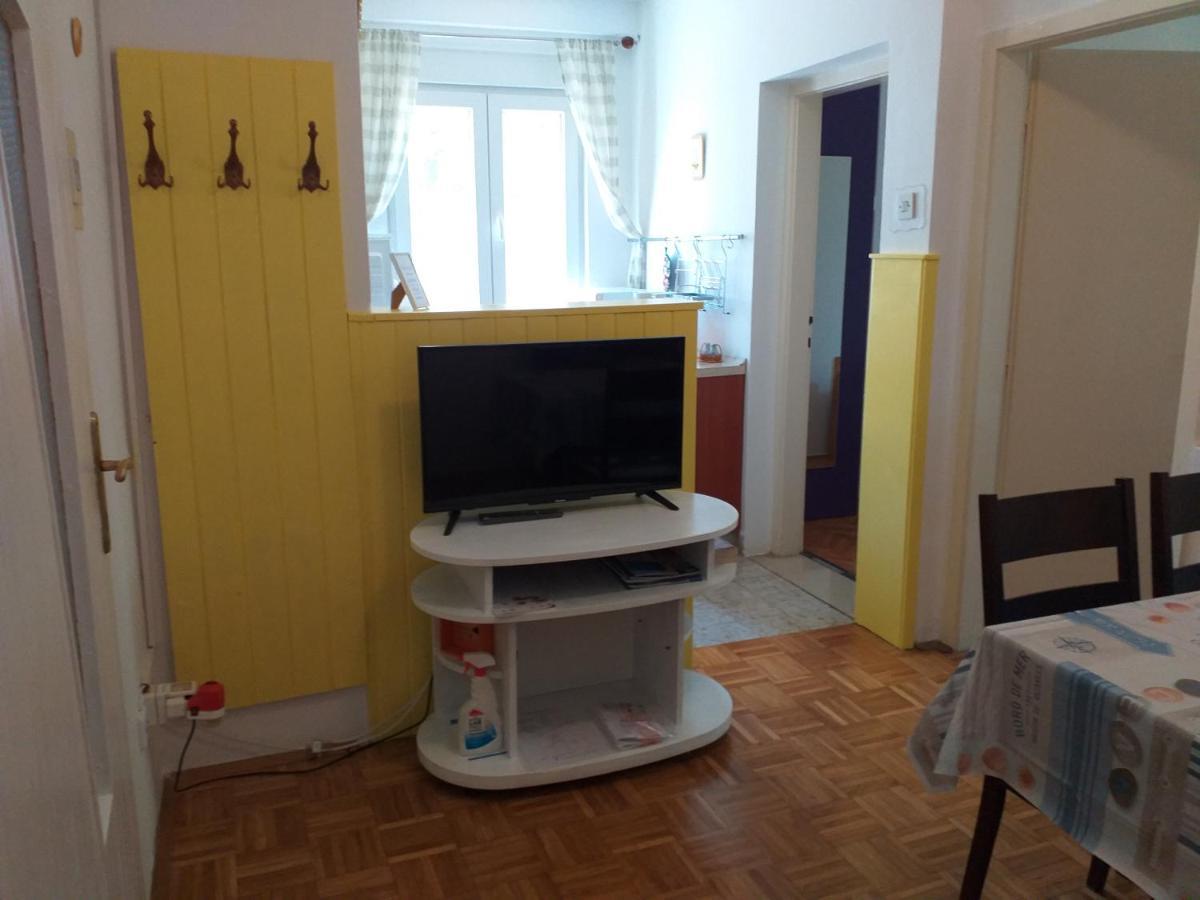 Levak Apartments - Apt. 2 Pjescana Uvala Eksteriør bilde